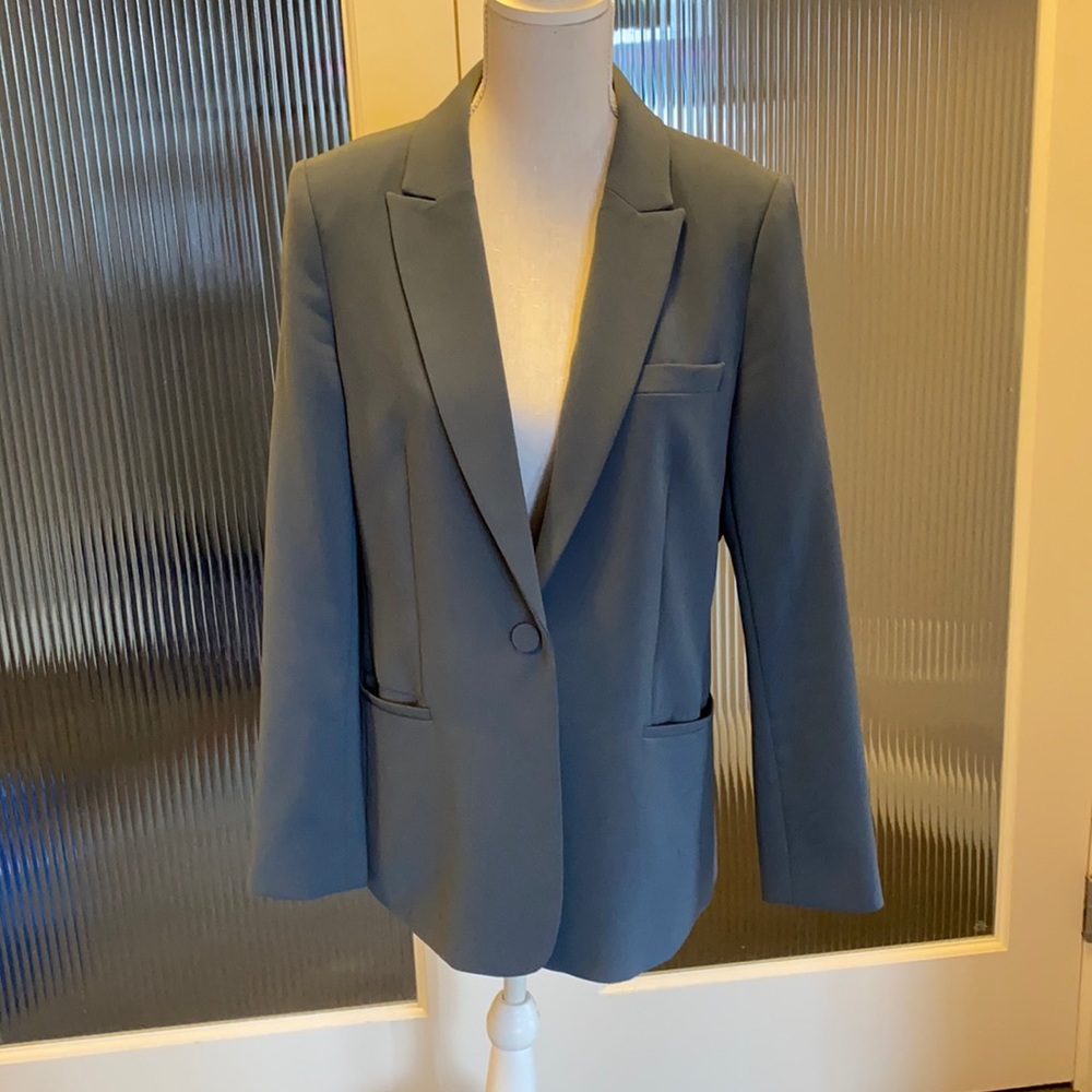 EUC Contemporaine Suit